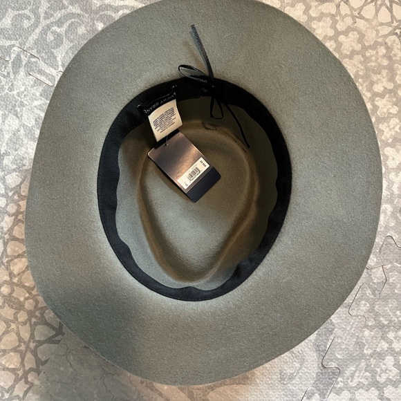 Lucky Brand Felt Gray Hat - Picture 4 of 4